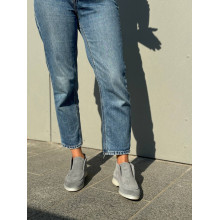 Высокие замшевые лоферы в светло-сером цвете – современный комфорт и утонченный стиль (арт. 156-4).